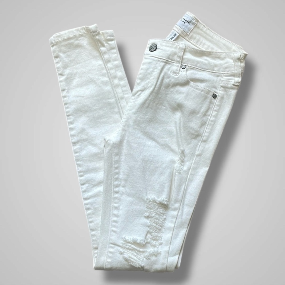 Fashion Nova White Distressed Mid Rise Skinny Jeans